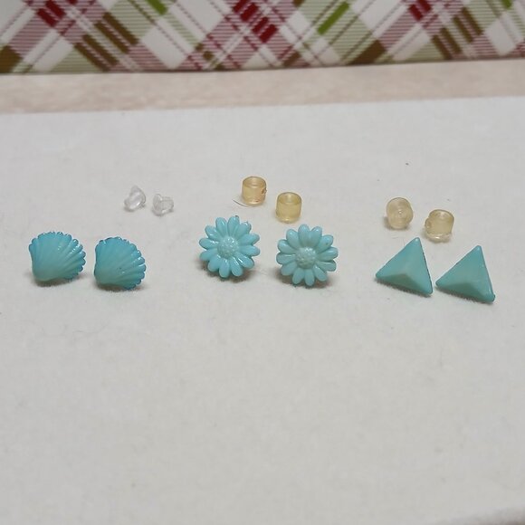 Set of 3 Pair Vintage Fashion Jewelry Plastic Turquoise Stud Earrings #69W - Picture 9 of 9